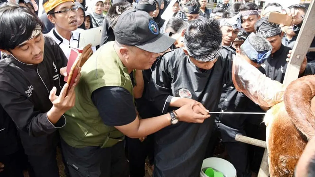 Begini Praktikum Mata Pelajaran Biologi ala Pelajar Purwakarta