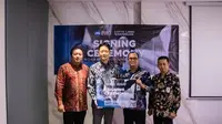 Nicholas Hum, Co-Founder / Group CEO Vasatnta Group, Choi Gab Moon - President Director PT Lotte Land Indonesia, M. Tri Budiono - Direktur Konsumer Bank Woori Saudara, Abdurachman Hadi - Kepala Divisi Kredit Konsumer Bank Woori Saudara. (Kiri-Kanan).