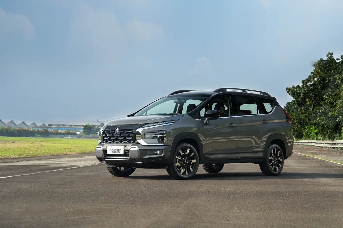 Mitsubishi New Xpander Cross