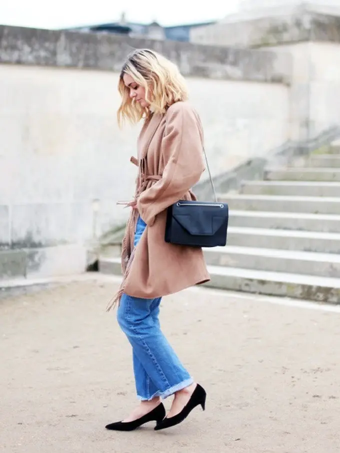 [Bintang] Jangan Terjebak Tren, Ikuti 6 Trik Styling Ala Perempuan Prancis yang Modern Ini