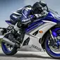 Penyegaran pada Yamaha R6 meliputi penggunaan fitur ABS serta perubahan standar emisi kendaraan menjadi Euro 4.