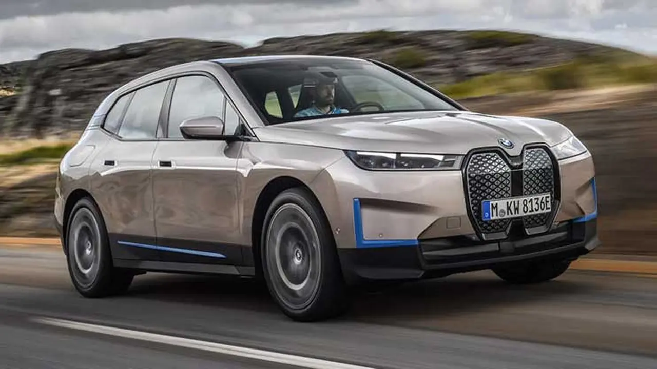 CEO BMW Oliver Zipse mulai kirim sinyal perang untuk Tesla