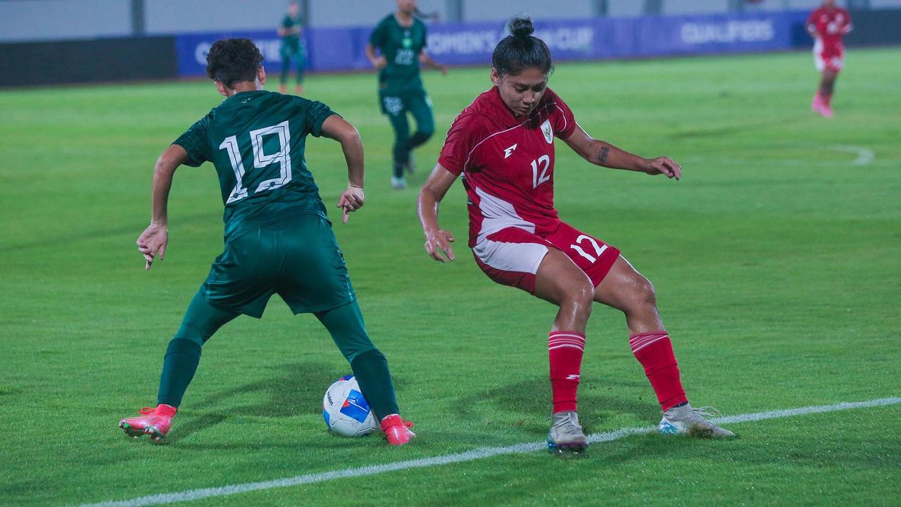 FOTO: Kalah dari Pakistan, Peluang Timnas Putri Indonesia ke Piala Asia 2026 Menipis