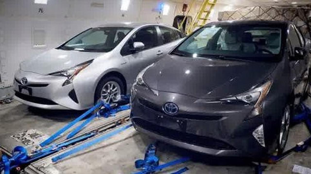 Wujud asli Toyota Prius 2016 kecolongan, lebih sangar!