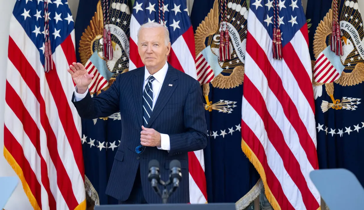 Joe Biden mengatakan bahwa ia akan memastikan transisi yang “damai dan tertib” ke pemerintahan berikutnya. (SAUL LOEB/AFP)