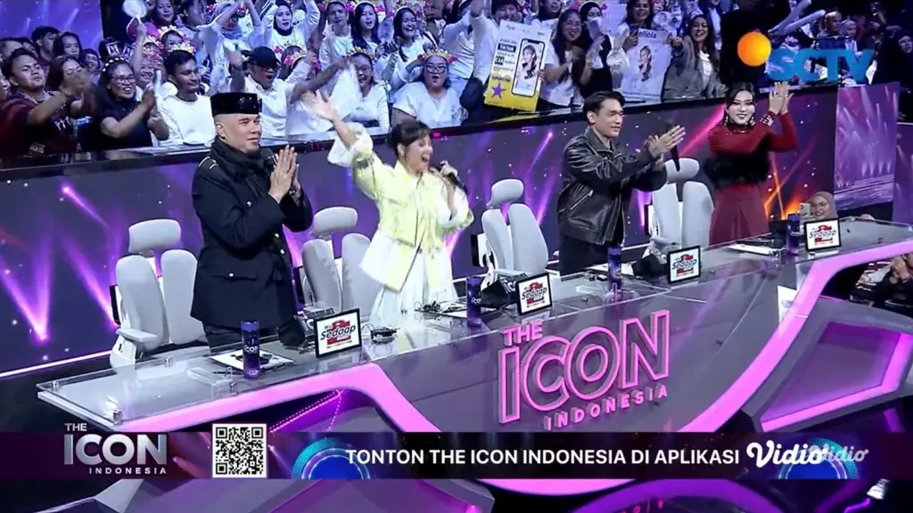 Momen Pertama Kali Ahmad Dhani Memberikan Standing Ovation di Panggung 'The Icon Indonesia'