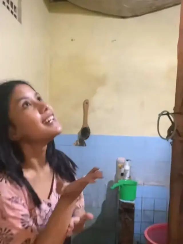 Review Rumah Kocak