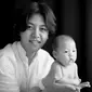 Shin Dongho dan putranya, Shin Asher [foto: facebook]