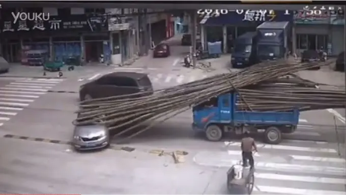 [Bintang] Hati-hati Berkendara! Ini Bukti Musibah Bisa Datang Kapan Saja!