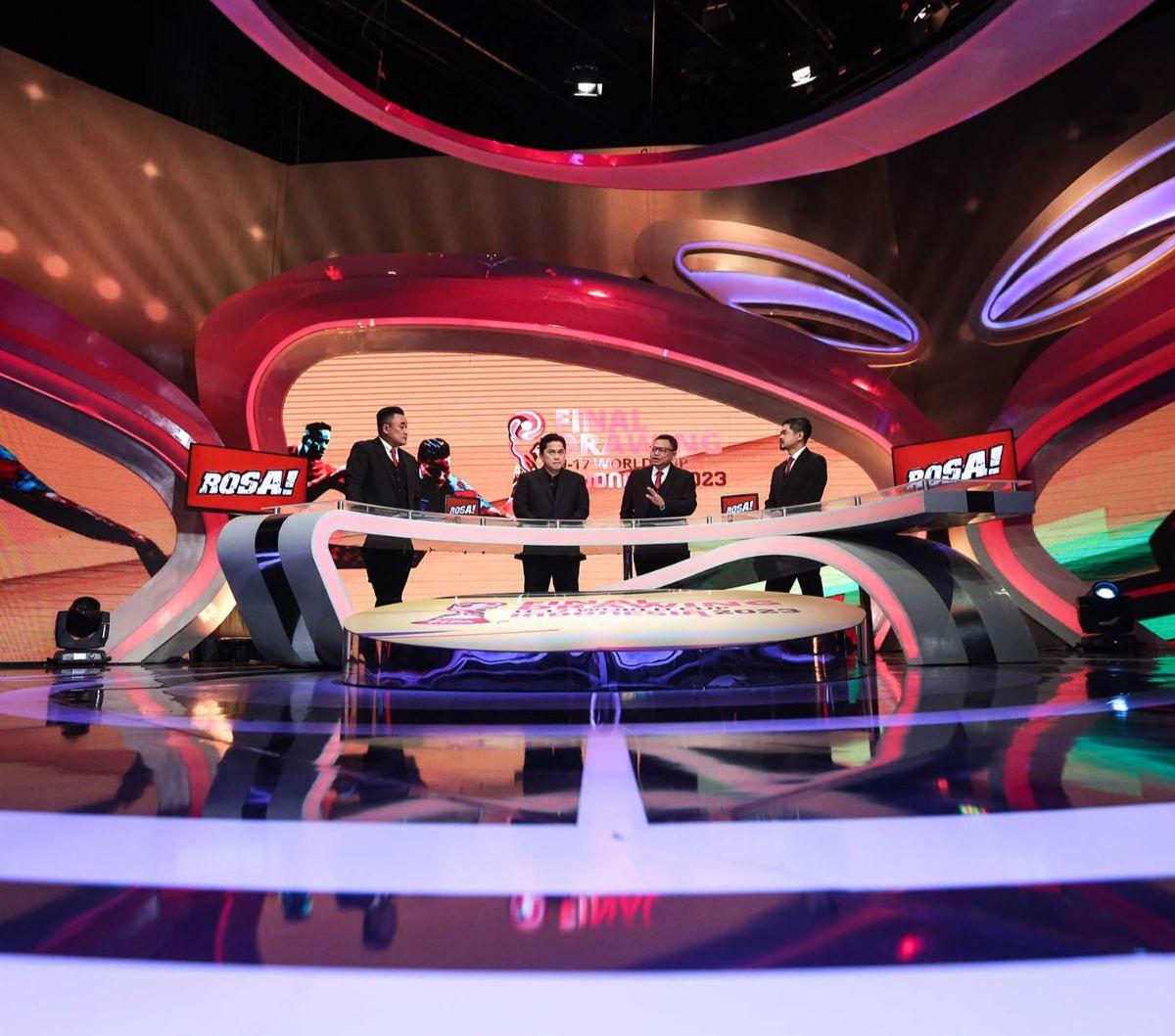 Ketua Umum PSSI, Erick Thohir, berkesempatan hadir di Studio 2 Indosiar untuk menyaksikan proses Final Drawing Piala Dunia U-17 2023 yang dilakukan oleh FIFA di Swiss, Jumat (15/9/2023) malam WIB.