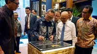 Mendag Zulkifli Hasan saat meresmikan Ruang Trade Display di Kedutaan Besar Republik Indonesia (KBRI) di Kairo, Mesir, Senin (15/5/2023). (Foto: Istimewa)