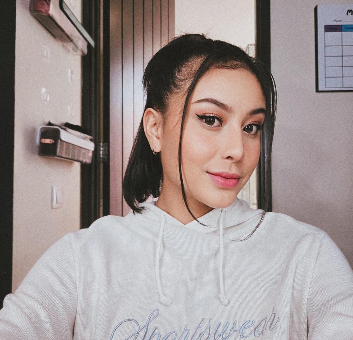 Profil Awkarin, Selebgram yang Berkonflik dengan Jonathan Alden dan Brisia Jodie