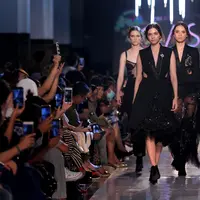 Fashion ESMOD Jakarta di Museum Mandiri. (Photografer: Daniel Kampua/Bintang.com)