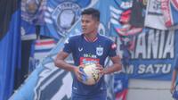 Bek muda PSIS Semarang, Frendi Saputra. (Bola.com/Vincentius Atmaja)