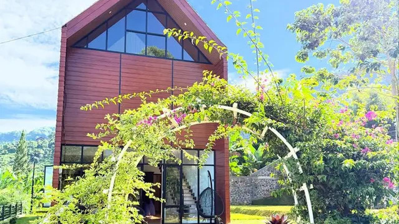 Suasana Rumah Baru Shireen Sungkar di Puncak, Ada Kandang Kuda dan Pemandangan Gunung