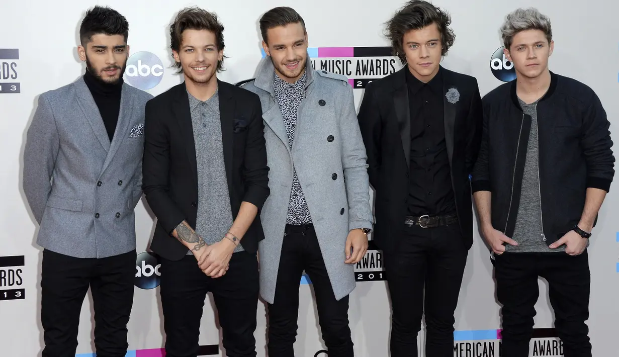 Zayn Malik mungkin saja merilis albumnya kapan saja seperti saat One Direction tiba-tiba merilis single baru berjudul Drag Me Down. (Bintang/EPA)