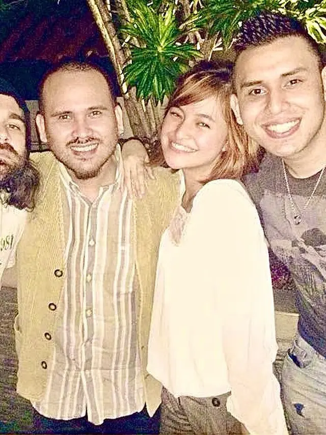 Marshanda ikut berduka cita atas meninggalnya anak Karen Pooroe (https://www.instagram.com/p/B8V3twUHMXo/)