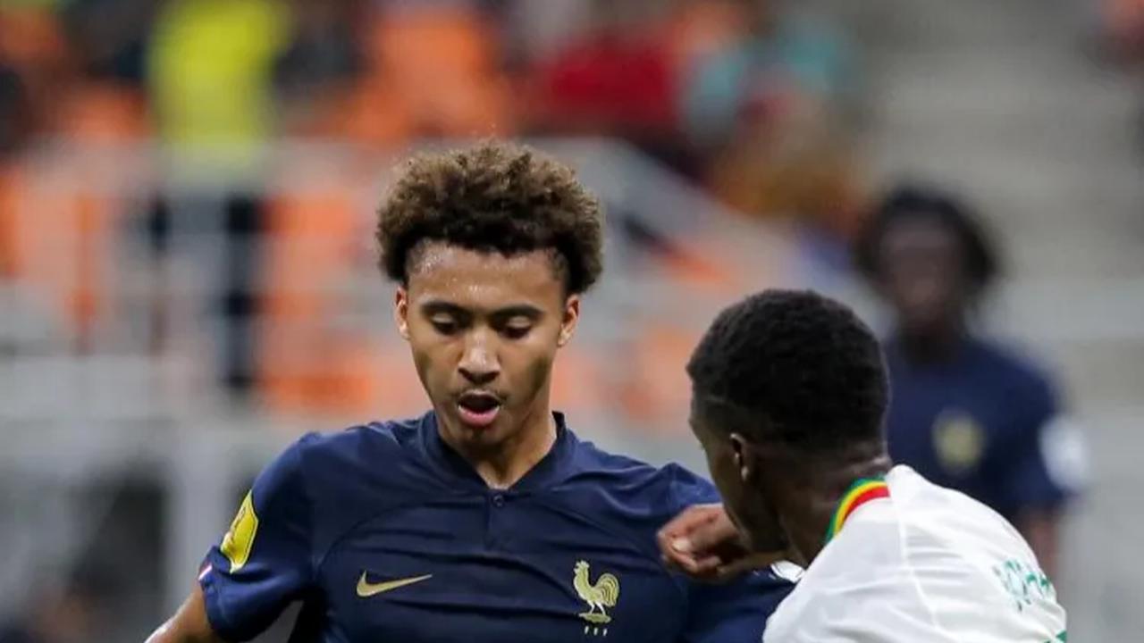 FOTO: Tampil Sama Kuat di Babak 16 Besar, Prancis Cetak Kemenangan Lewat Drama Adu Penalti Melawan Senegal di Piala Dunia U-17 2023
