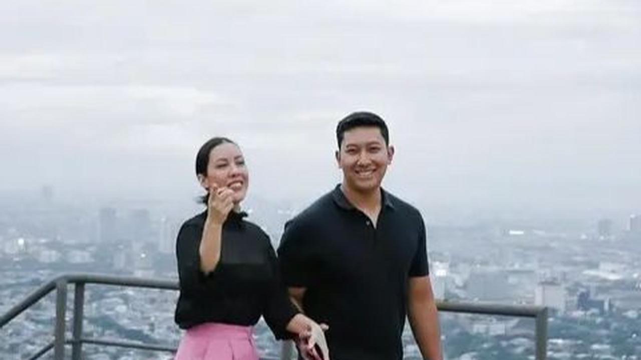 Meskipun telah bersama selama beberapa tahun, Darma dan Patricia belum menyuarakan rencana pernikahan mereka.