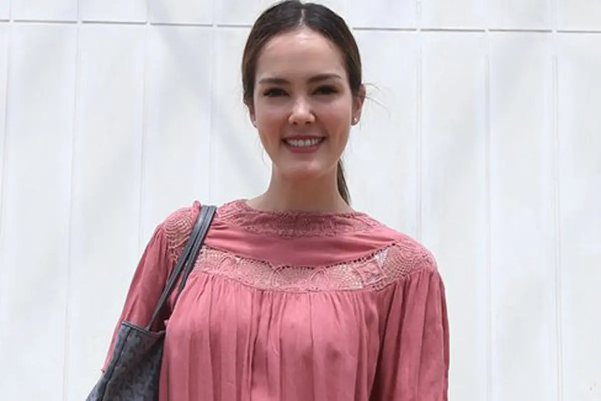 Cathy Sharon tetap cantik meski sudah jadi ibu/copyright: KapanLagi.com