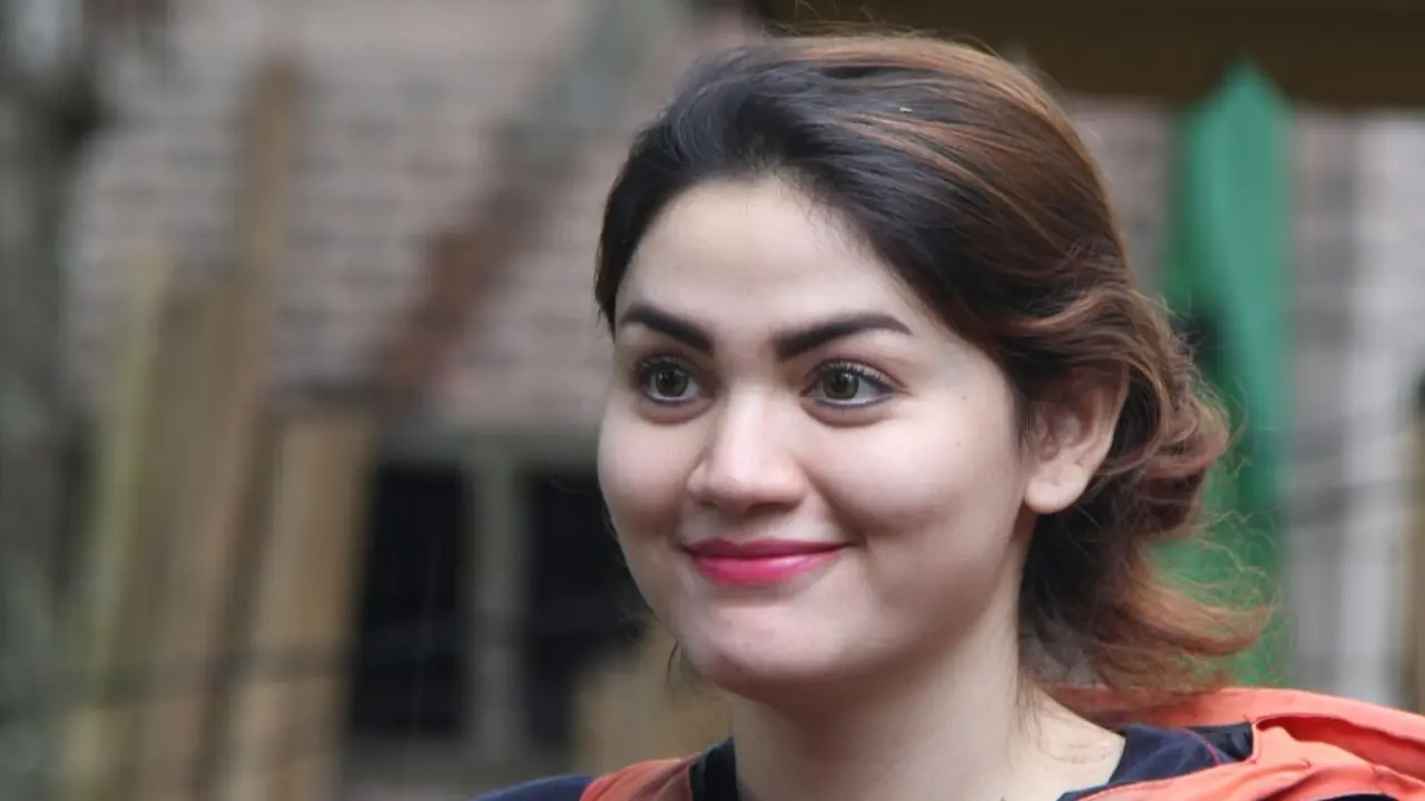 Hilda Vitria Khan