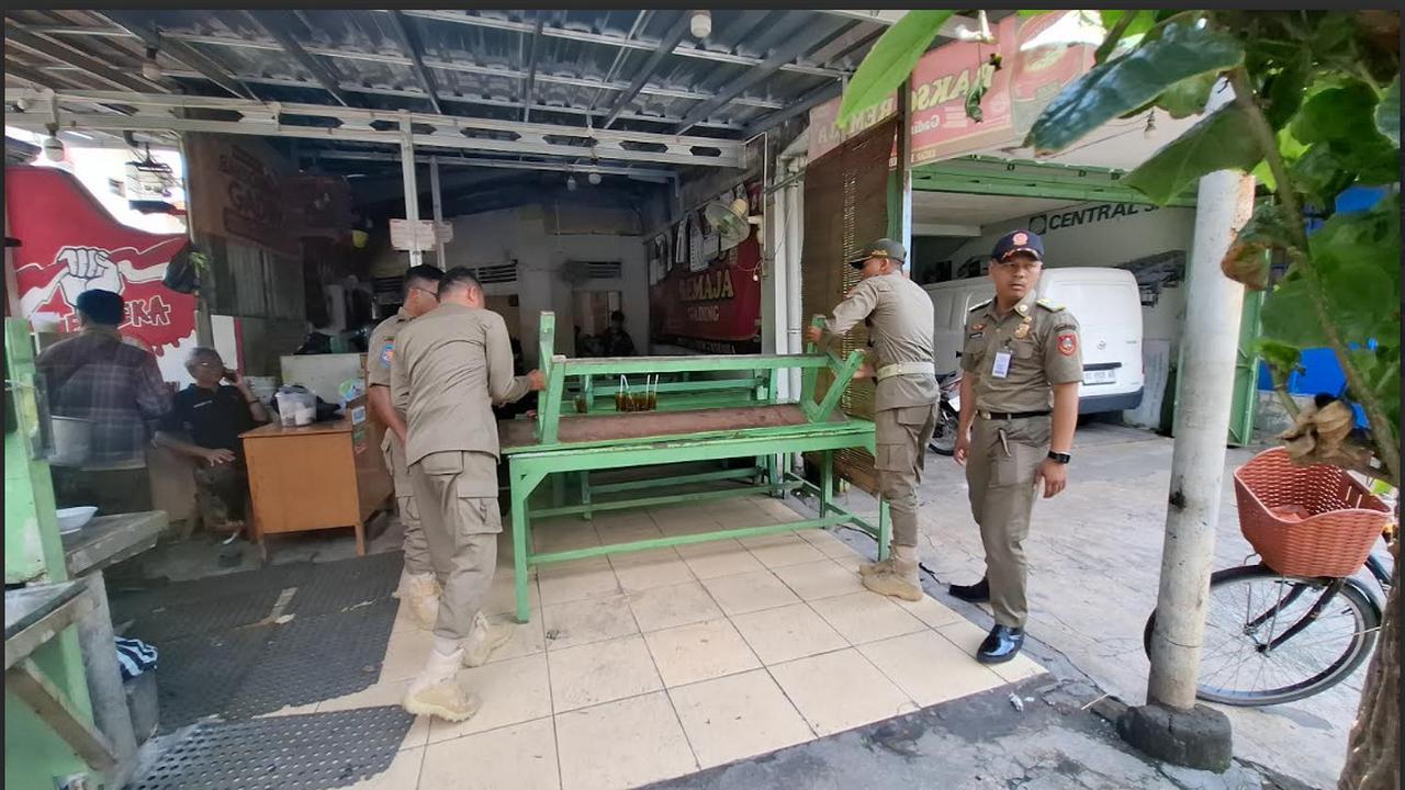 Warung bakso Remaja Gading Solo Ditutup Sementara