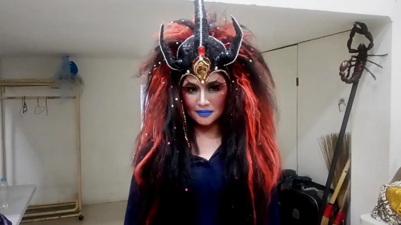 Begini Kalau Cornelia Agatha Perankan Setan yang Penuh Gairah