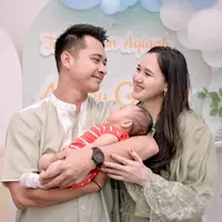 Eza Gionino gelar aqiqah untuk anak bungsunya (Instagram/ezagi/ma_coritha)