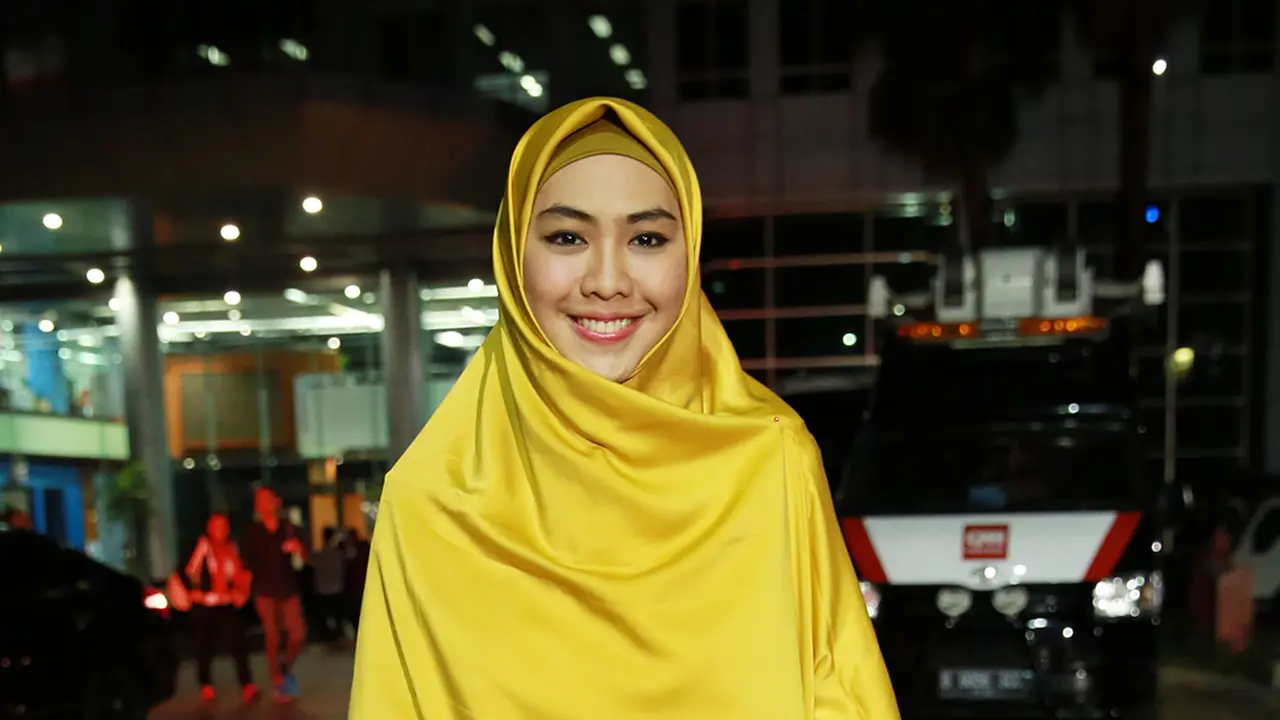 [Bintang] Oki Setiana Dewi