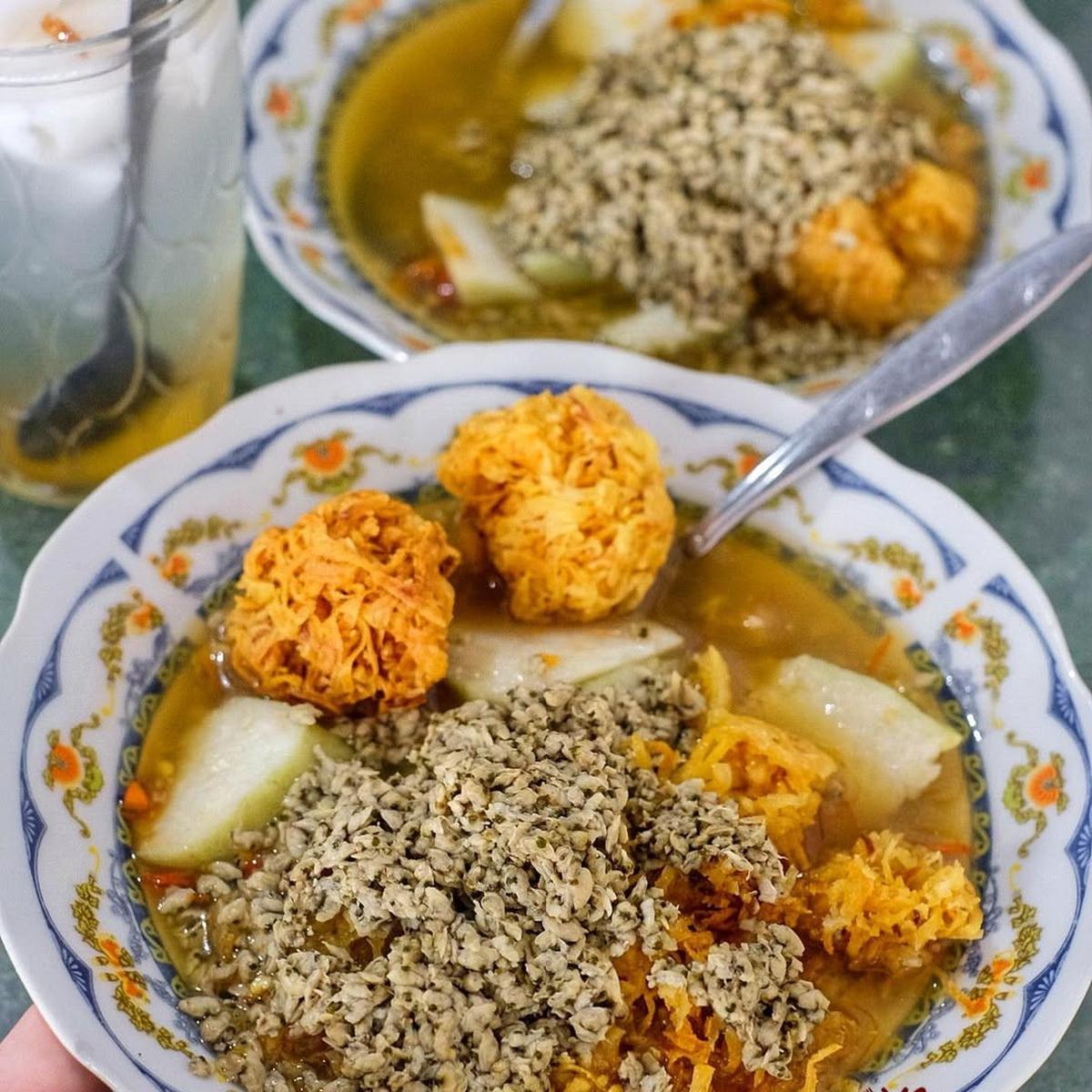 Kupang Lontong