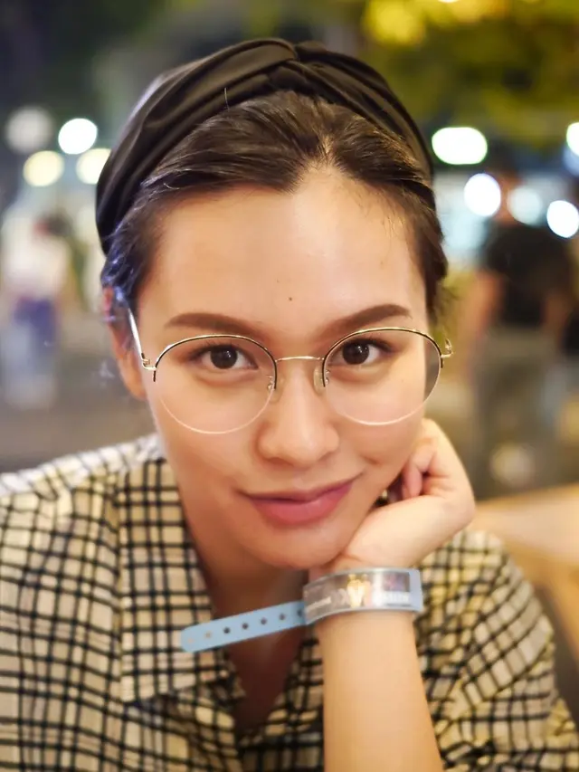 Sama-Sama Dokter, Ini 6 Pesona Twinda Rarasati Kembaran Twindy
