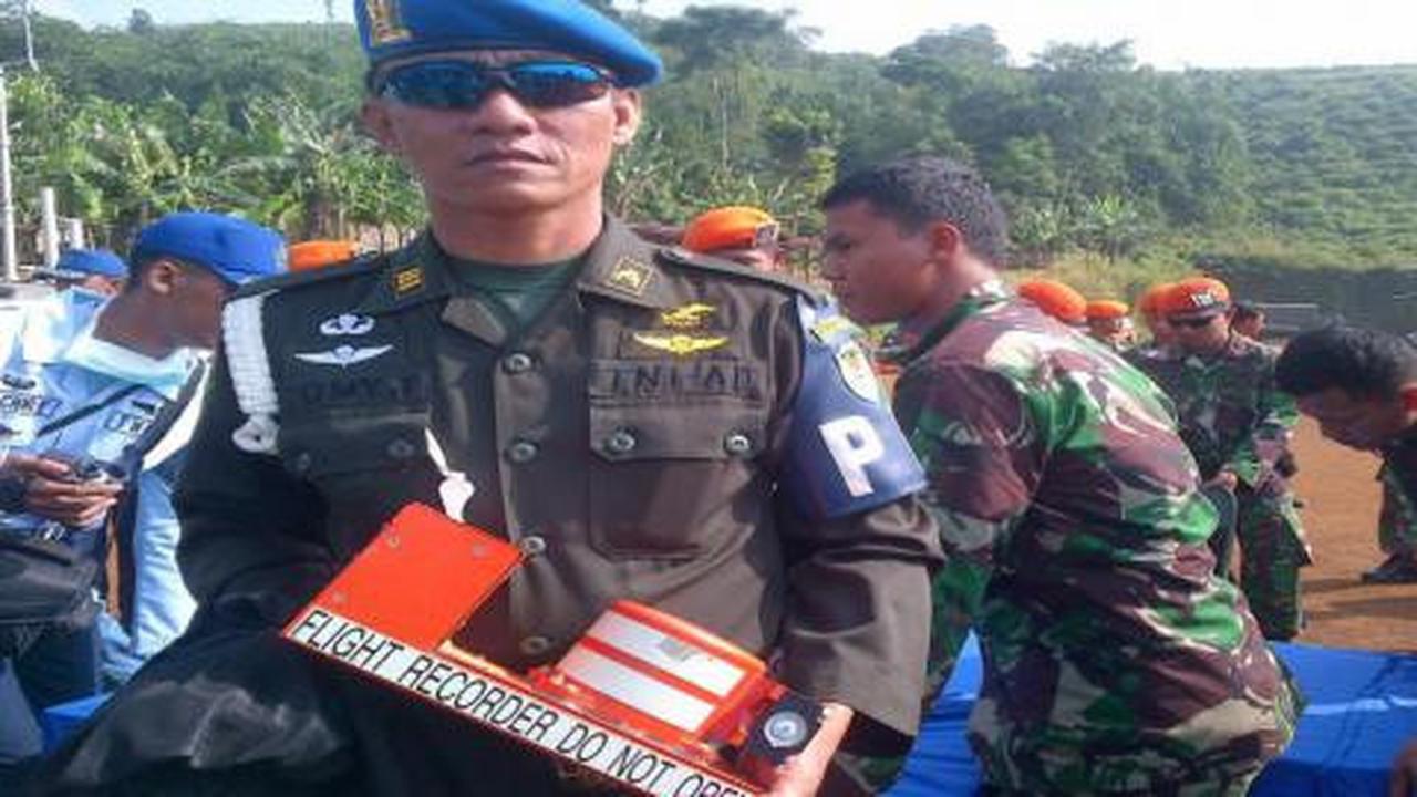 Tiba di Halim, black box Sukhoi dibawa ke lab KNKT