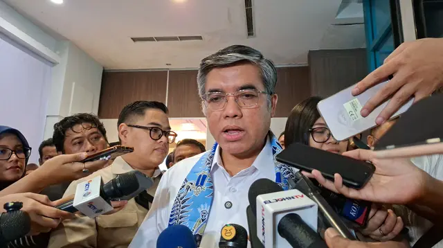 Ribuan Buruh Pabrik Otomotif Terancam PHK, Menaker Buka Suara