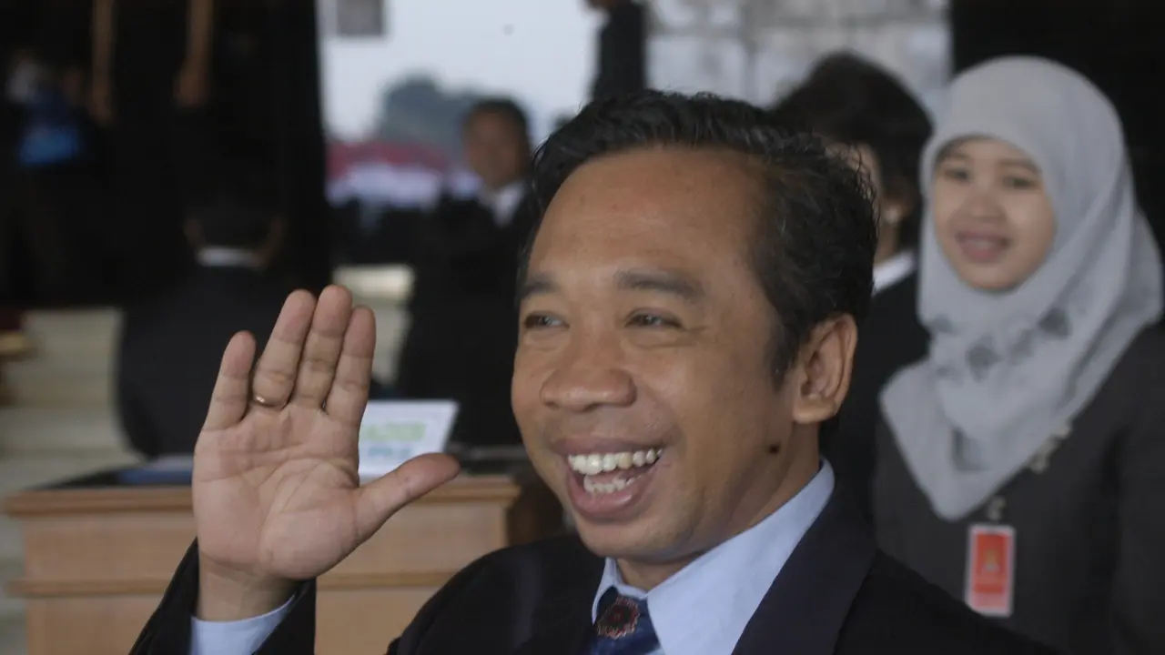 [Bintang] H. Qomar