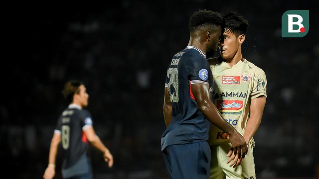 Foto: Nostalgia Hanif Sjahbandi di Kandang Arema FC saat Pertandingan Melawan Persija dalam Pekan ke-7 BRI Liga 1