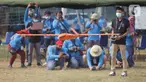 Peserta menerbangkan drone saat lomba drone KASAU CUP KASAU CUP 2020 di Lapangan Wisma Aldiron, Jakarta, Sabtu (12/9/2020). Lomba yang diselengarakan oleh TNI AU World Airsport Federation Federasi Aero Sport Indonesia memperebutkan piala Kasau Cup 2020 dengan lima kategori. (merdeka.com/Imam Buhori)
