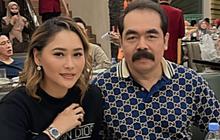 Potret Inul Daratista & Adam Suseno Rayakan Ultah Pernikahan Ke-30 Sederhana Hanya di Restoran Padang