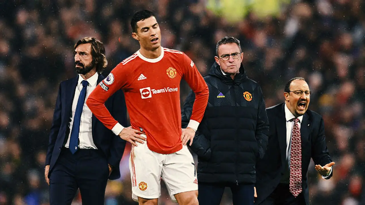 Ilustrasi - Cristiano Ronaldo lesu dikelilingi, Andrea Pirlo, Ralf Rangnick, dan Rafael Benitez