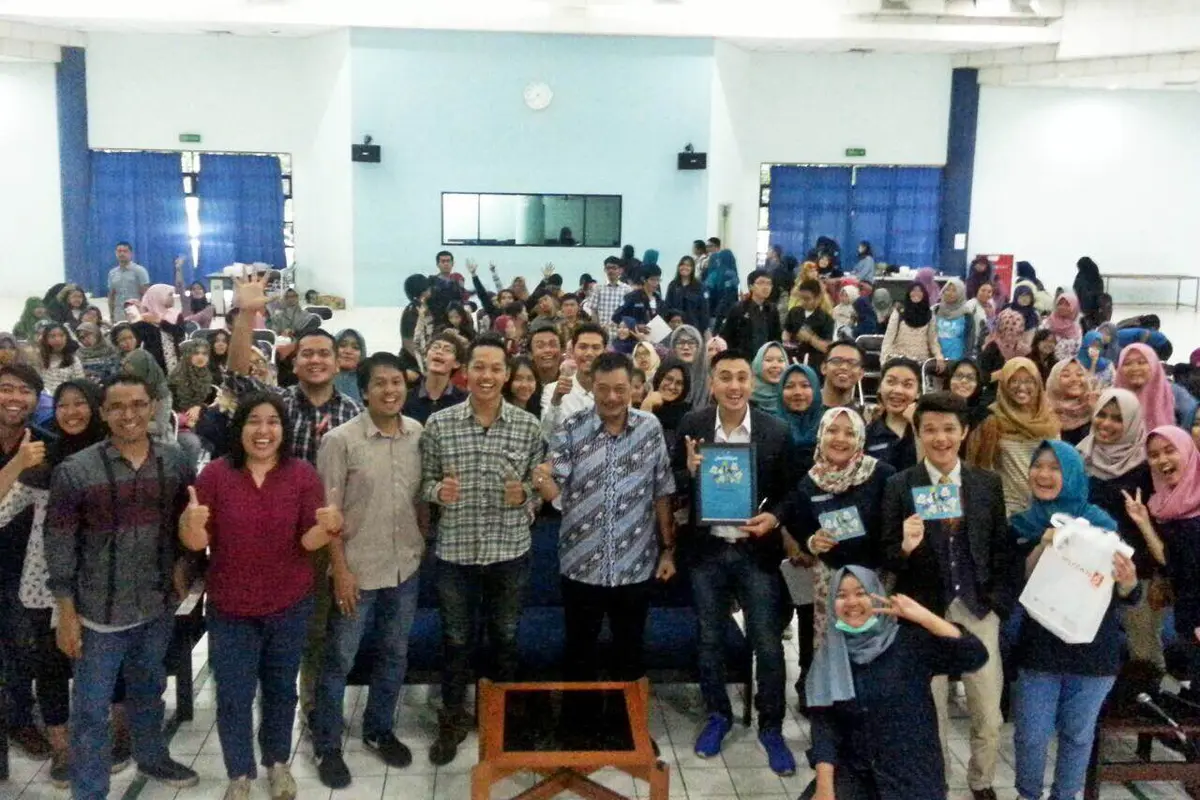 Pelatihan "DIGITAL MOBILE JOURNALISM & TV NEWS PRESENTER”