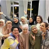 Potret Meisya Siregar dan teman-teman selebnya (Sumber: Instagram/meisya_siregar)