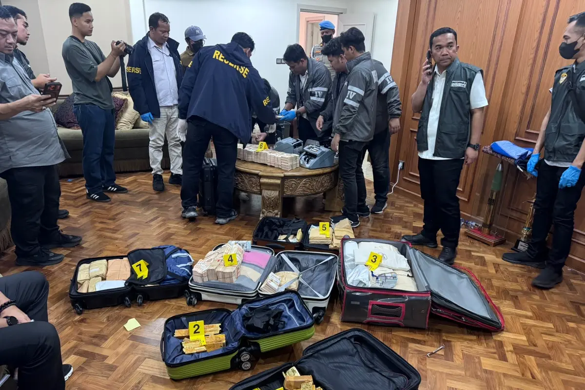 Polri geledah rumah di Sentul terkait kasus korupsi