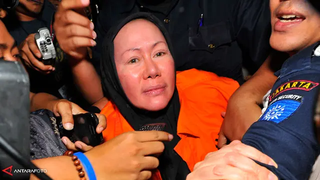 [VIDEO] Dikawal Brimob, Ratu Atut Tiba di Rutan Pondok Bambu