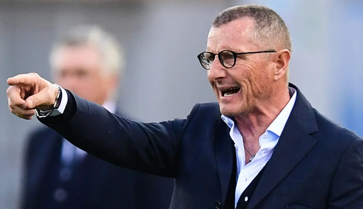 Aurelio Andreazzoli. Pelatih asal Italia berusia 67 tahun ini menjalani periode ketiganya awal musim 2021/2022 ini bersama Empoli. Sejak debut kepelatihannya pada Februari 2013, baru 3 klub yang pernah dilatihnya, yaitu AS Roma, Empoli dan Genoa. (AFP/Miguel Medina)