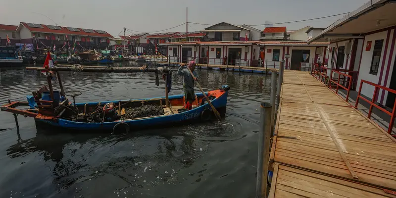 Melihat Rumah Apung di Kampung Nelayan Muara Angke