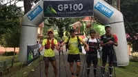 Empat peserta Gede Pangrango 100 Ultra: GP100 (Kiri ke kanan: Fandhi Achmad, Hendra Wijaya, Alan Maulana, Abdul Aziz Dermawan)