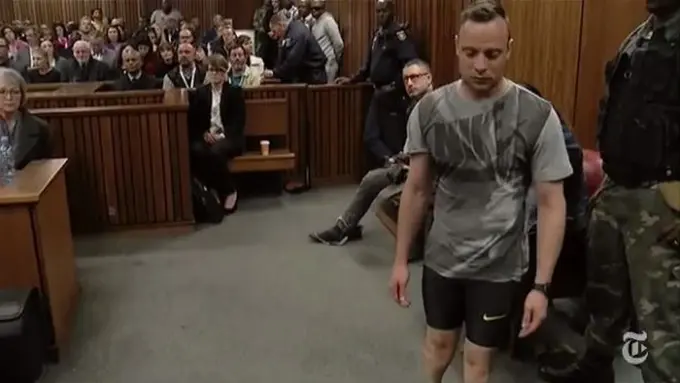 Demi Hukuman Ringan, Oscar Pistorius Lepas 'Kaki' di Persidangan