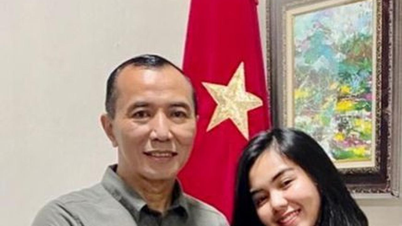 Main ke Kantor Sang Ayah