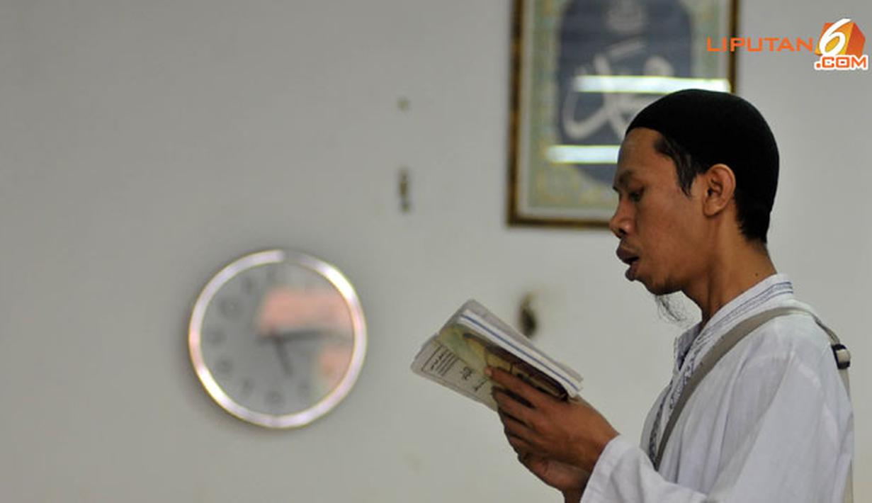 Di Masjid ini lantunan ayat suci Alquran tak henti hentinya terdengar terlebih di bulan suci Ramadhan.(Liputan6.com/Abdul Aziz Prastowo)