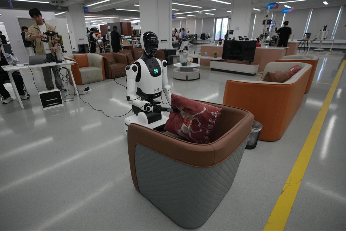 FOTO: Melihat Pabrik Robot Masa Depan di Beijing