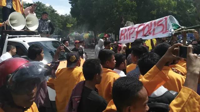 Buntut Panjang Penembakan Nelayan Pengadang Kapal Tongkang